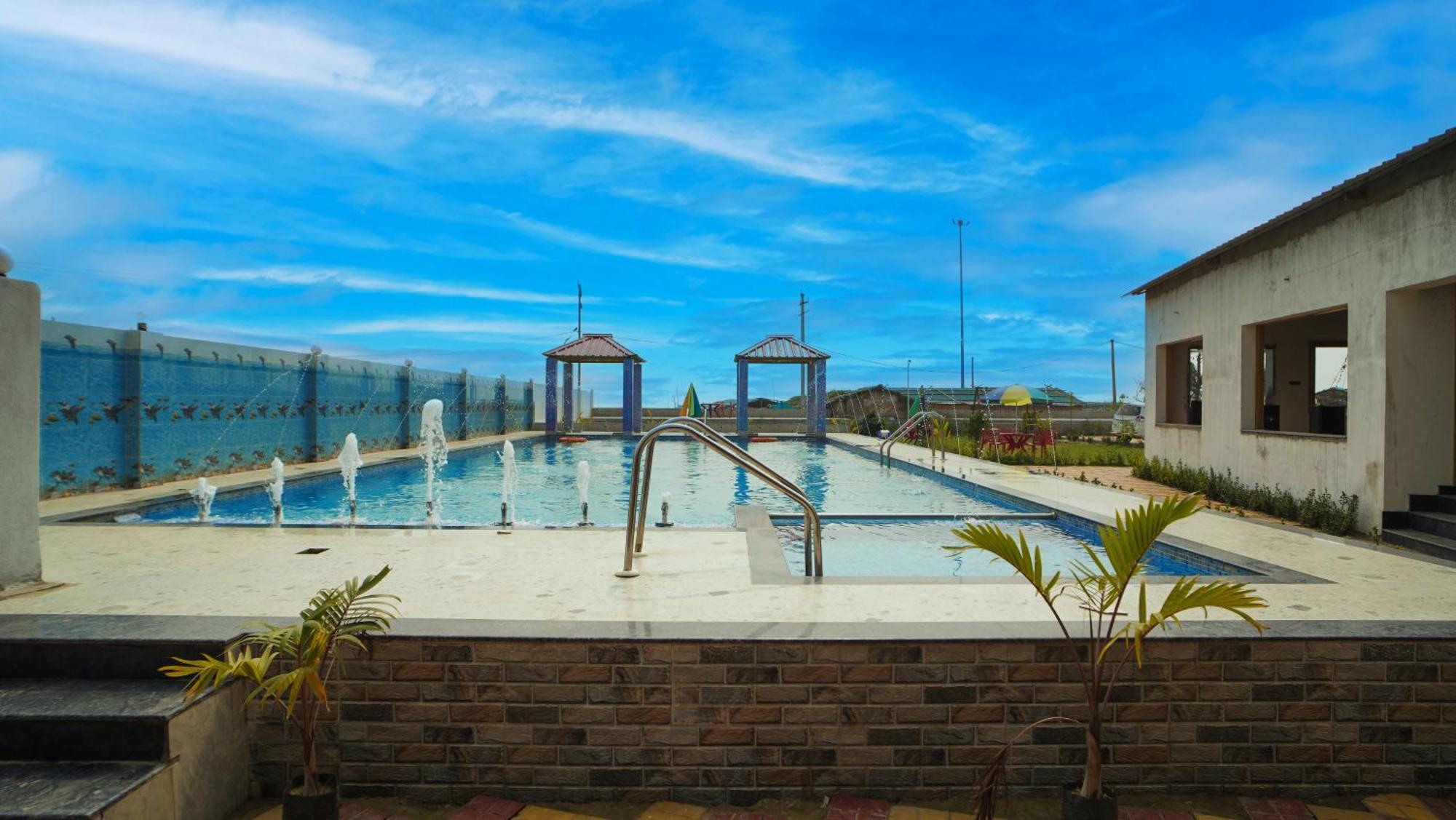 Sea Queen Beach Resort On Beach !! Couple Friendly Family Resort !! Mandarmani Exterior photo